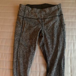 cropped lululemon leggings